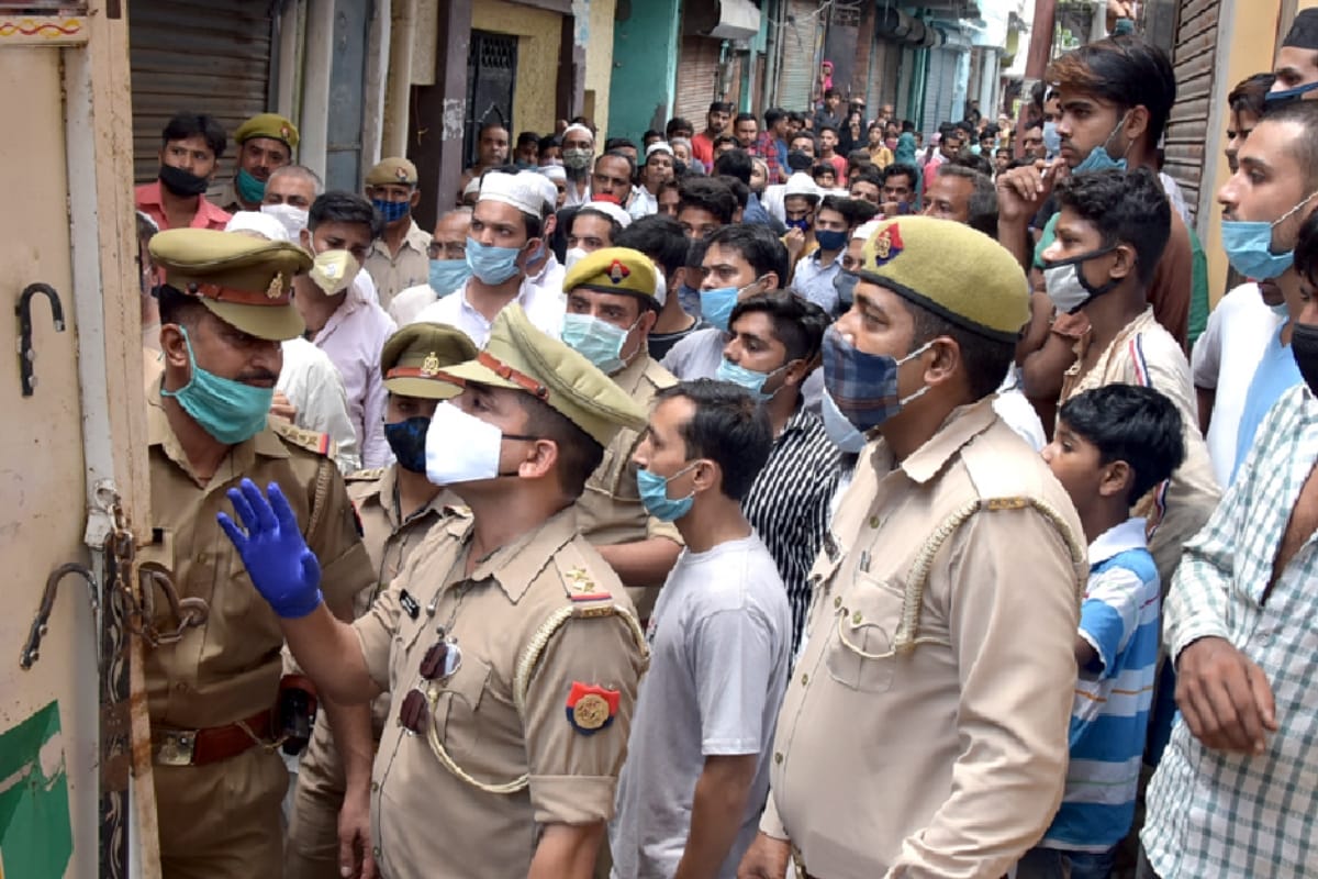 man left a suicide note before he hanged himself to death after killing his two years daughter in saharanpur