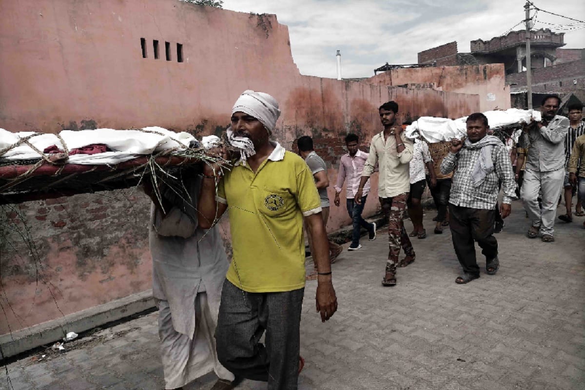 The bodies of two brothers were cremated together in a village in Shamli
