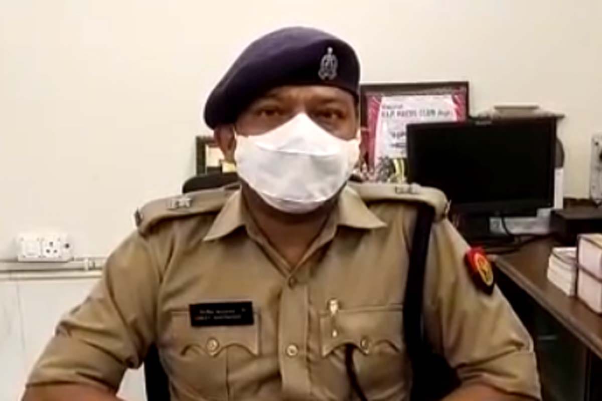 man left a suicide note before he hanged himself to death after killing his two years daughter in saharanpur