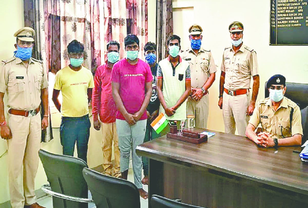 e sim racket busted in faridabad, 5 arrested
