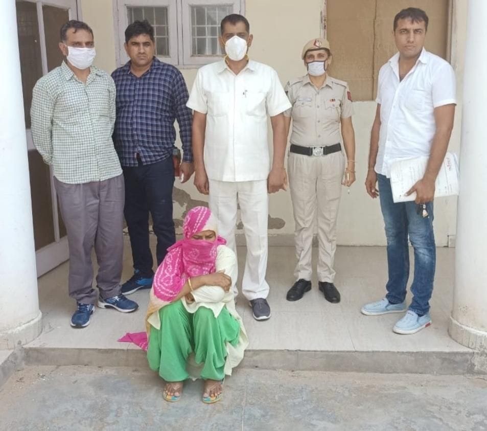 Wife, along with boyfriend, had her teacher murdered husband, arrested