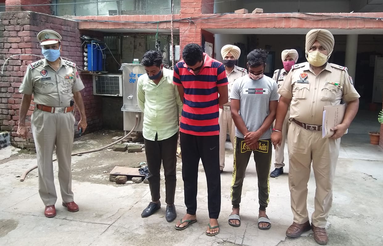 Three arrested for cheating from finance company