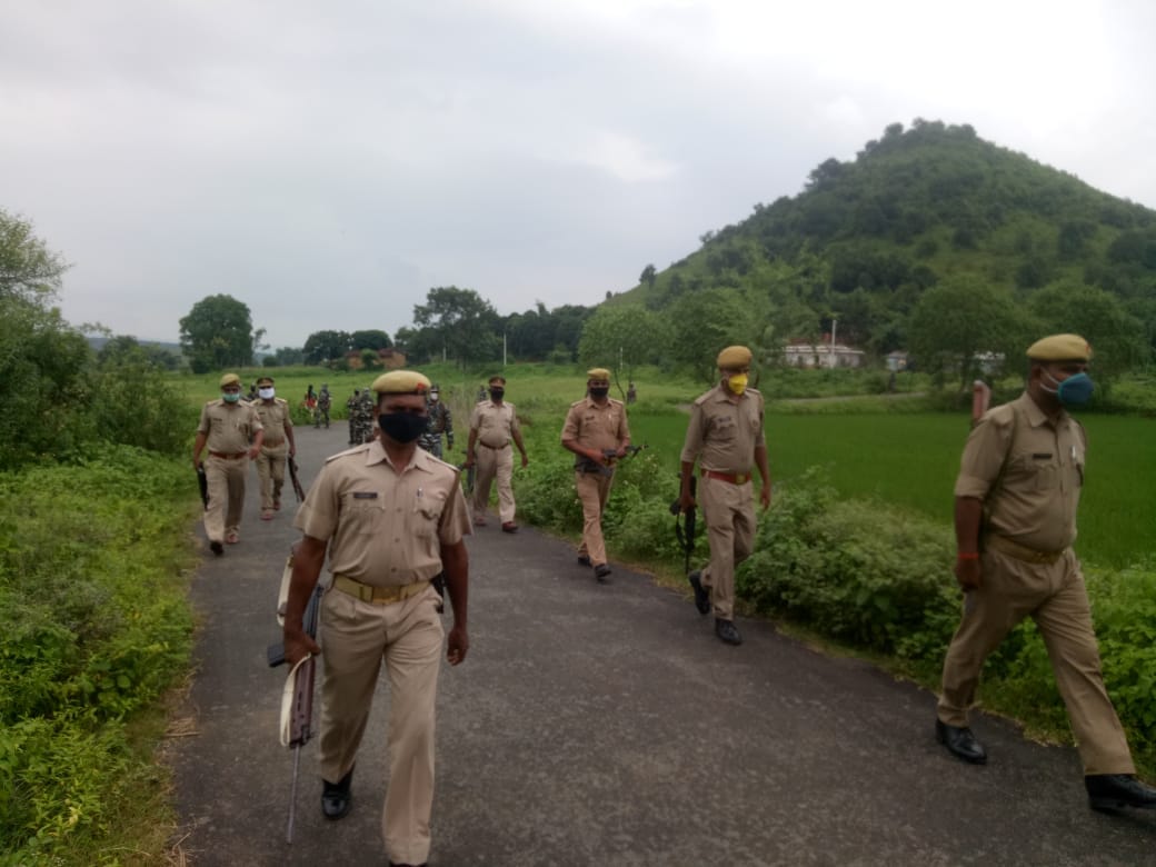 Alert about the movement of Naxalites force combing in Bagesoti forest