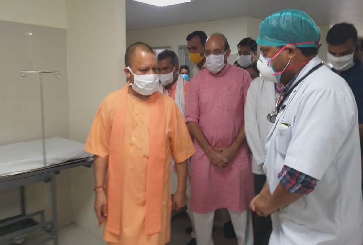 CM yogi adityanath inaugurates covid hospital in gonda
