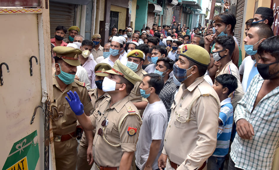 Youth commits suicide by killing daughter