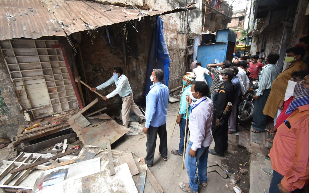prayagraj nagar nigam destroyed encroachment from katra and chowk bazar allahabad