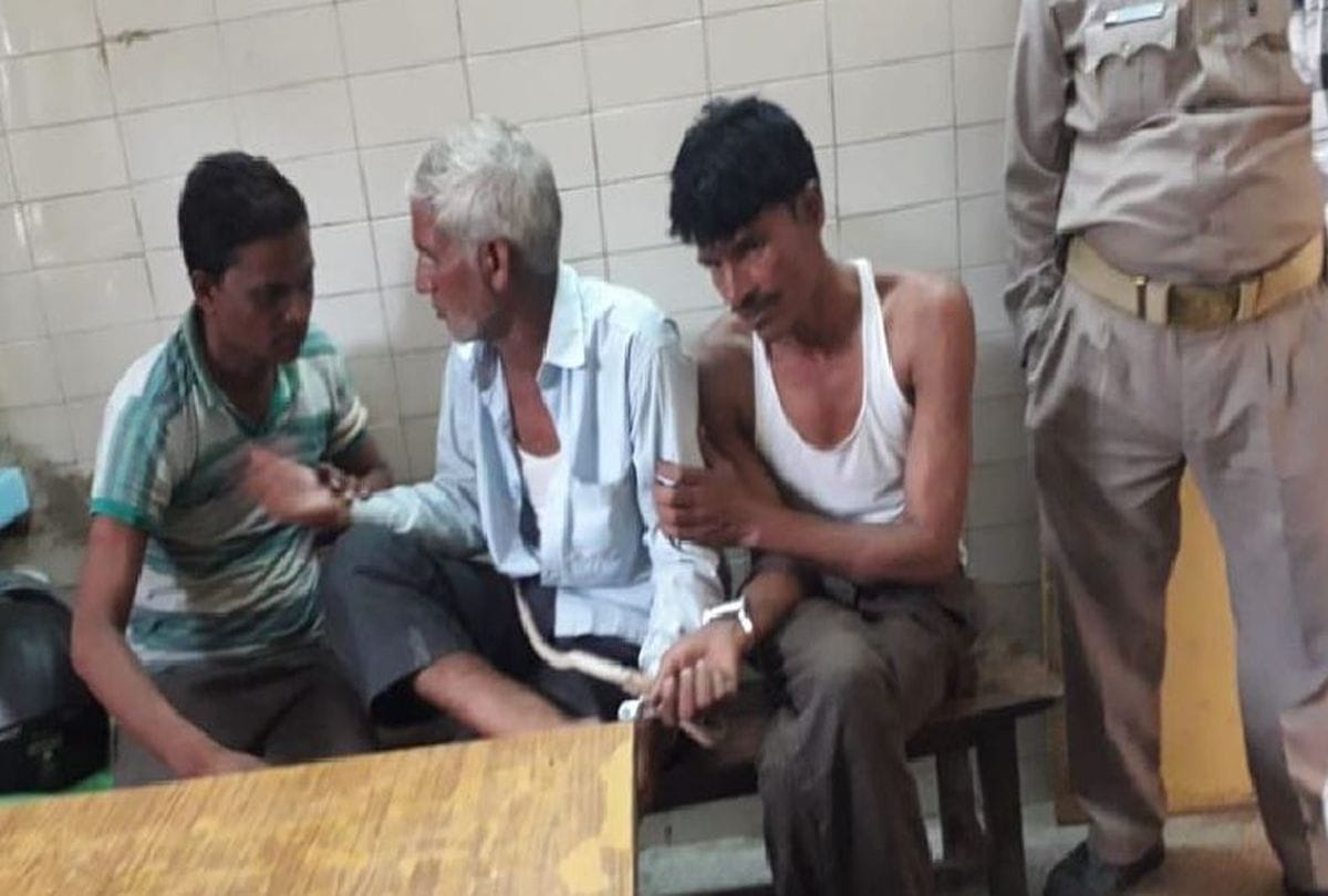 Police Man Beat During Rescued Workers Crime Mainpuri