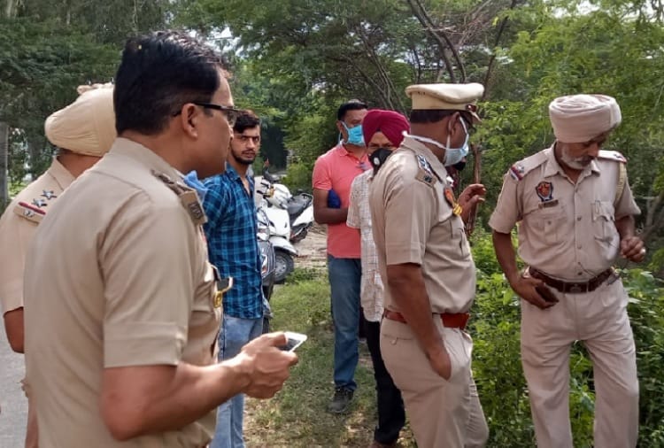 Dead Body found hanging from tree in Hoshiarpur of Punjab