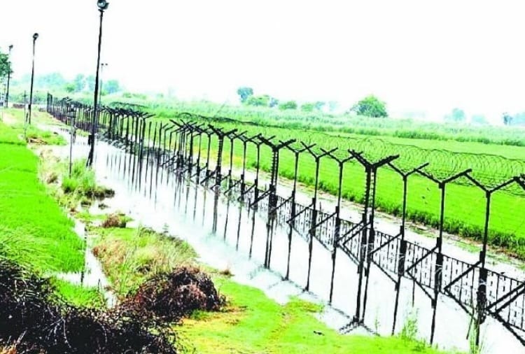 BSF caught heroin from border in Firozpur of Punjab