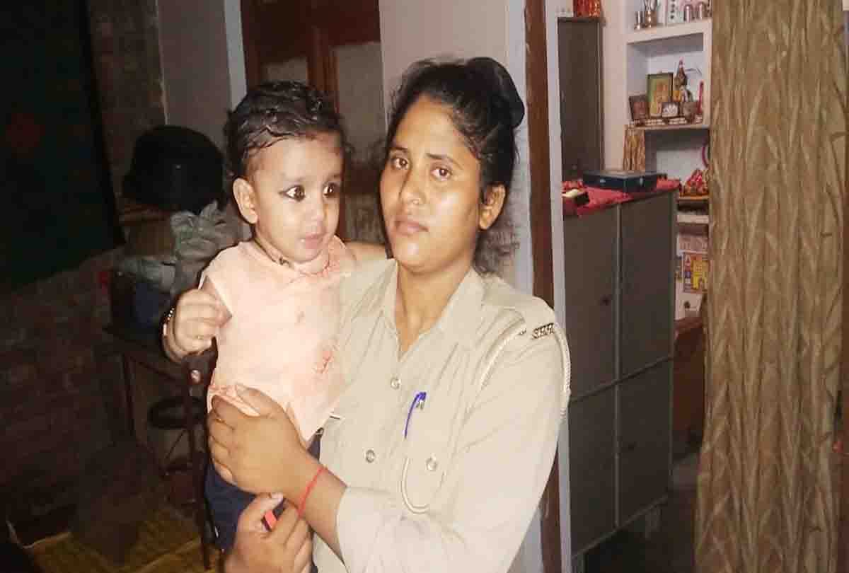 Female soldier's husband murdered with a sharp weapon in jalaun up