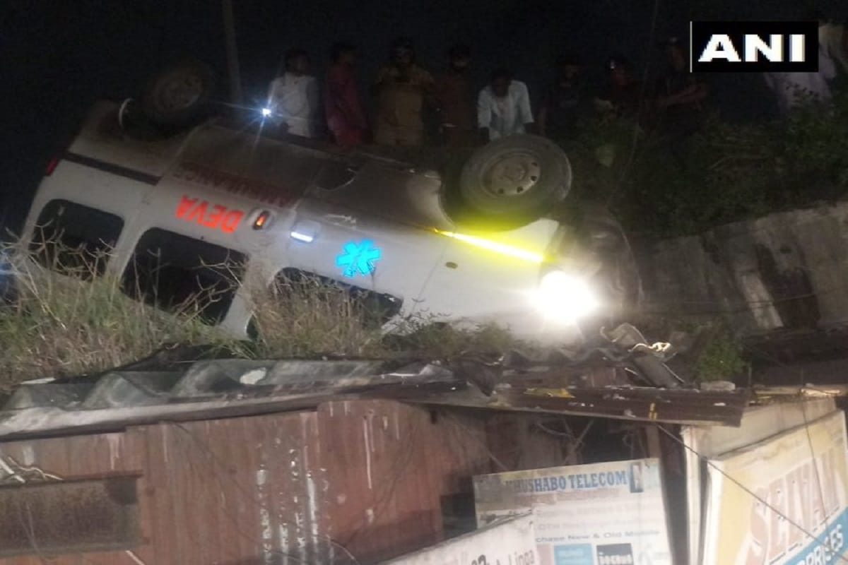 Mumbai: An ambulance fell off Amar Mahal flyover in Chembur