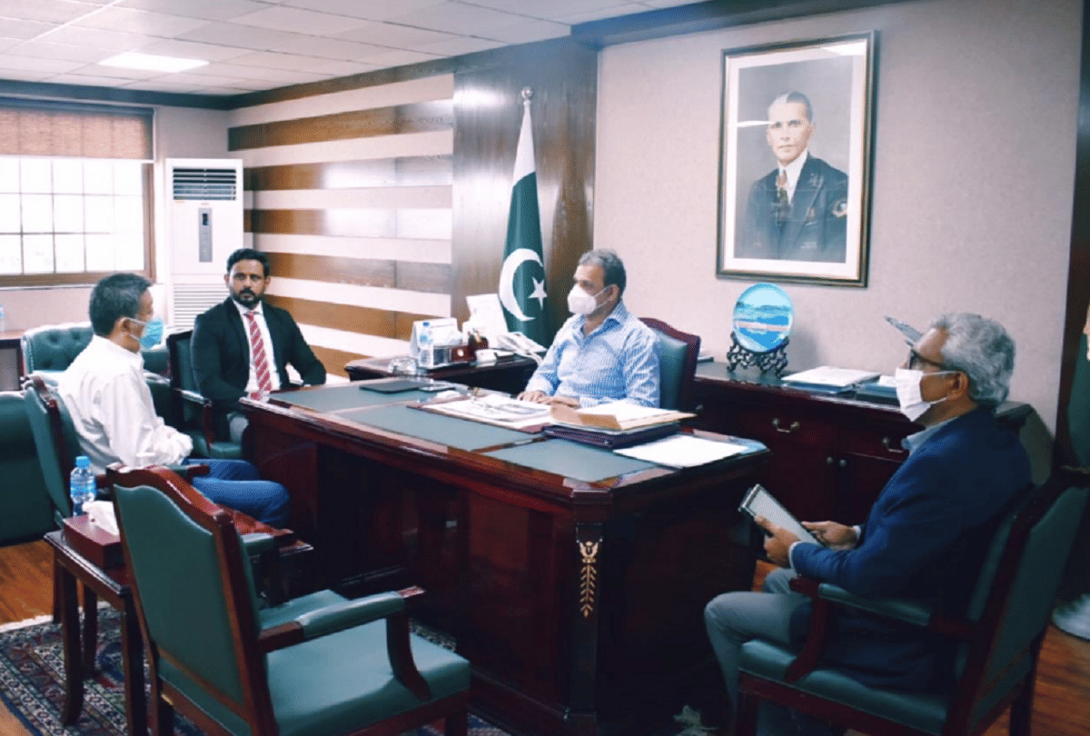 In Pakistan, the wealth of another general asim saleem bajwa was revealed, the wealth of trillions in four countries