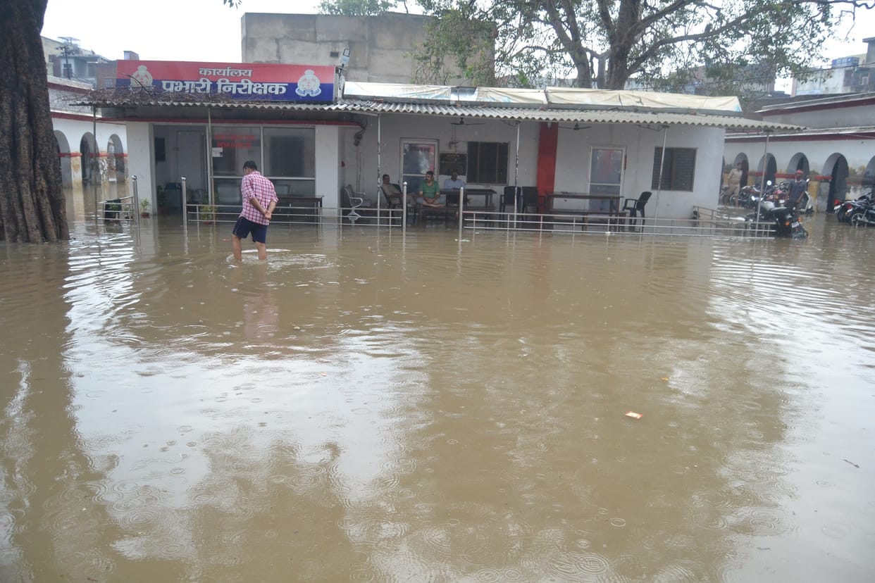 Hathras: It rained heavily, water is everywhere