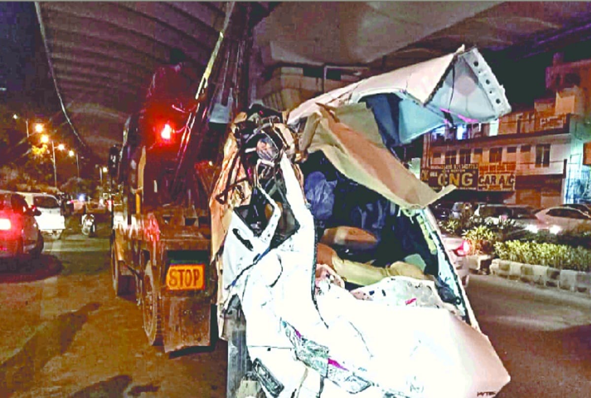 High speed Honda City car crashed down flyover after breaking railing, both passengers seriously injured