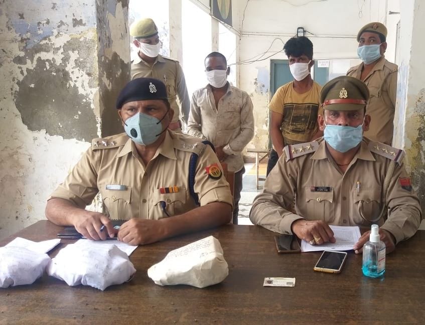 Hathras: Two crooks involved in two theft cases, caught and recovered goods