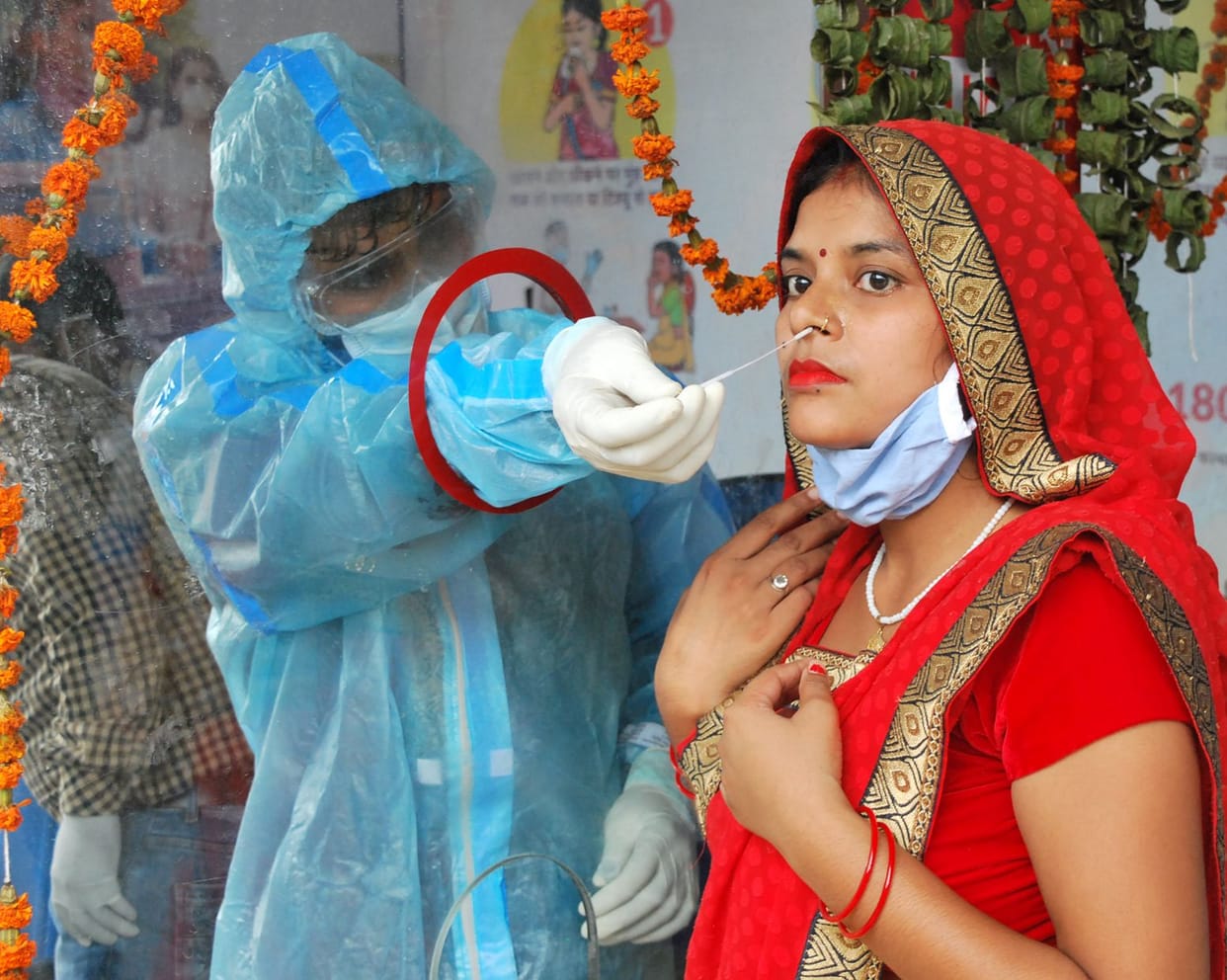 72 people infected including health workers