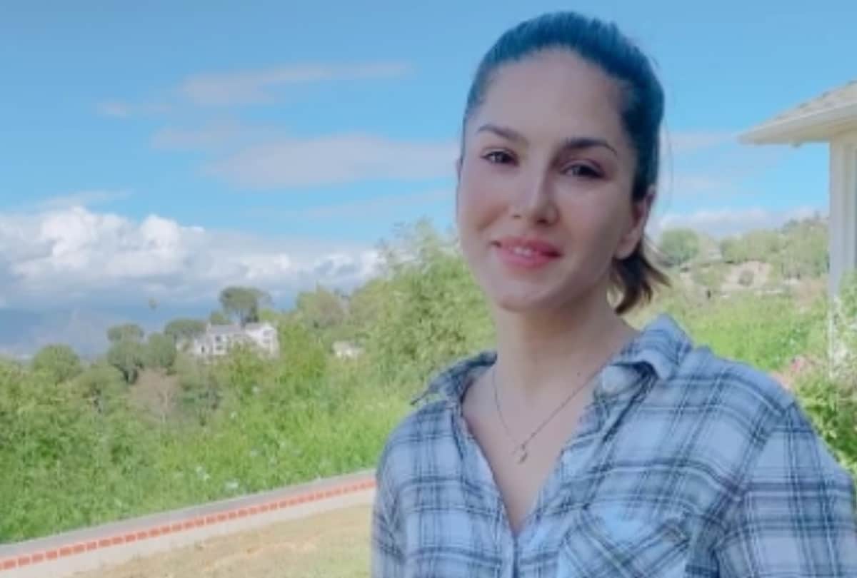 Sunny Leone Share Video Of Playing Cricket and Wants To Join Indian Cricket Team Against England