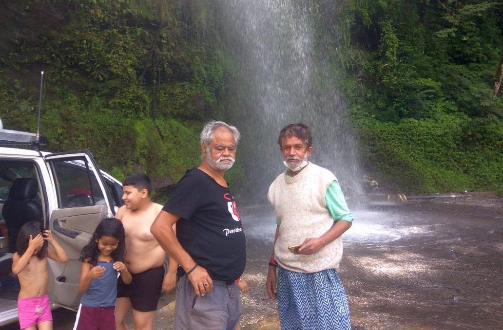 Sanjay Mishra in Didihat