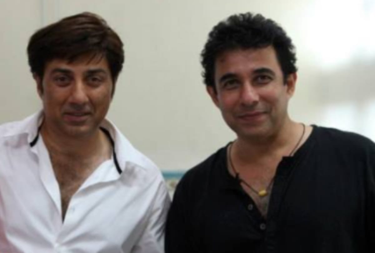 unknown and interesting facts about actor Deepak tijori how he beat akshay kumar to get this role