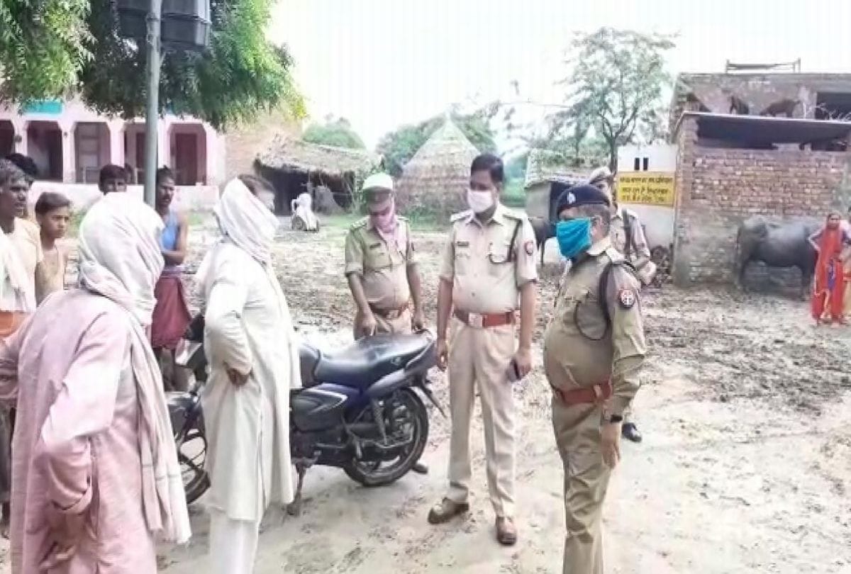 Home guard jawan fired on a family in land dispute in kasganj