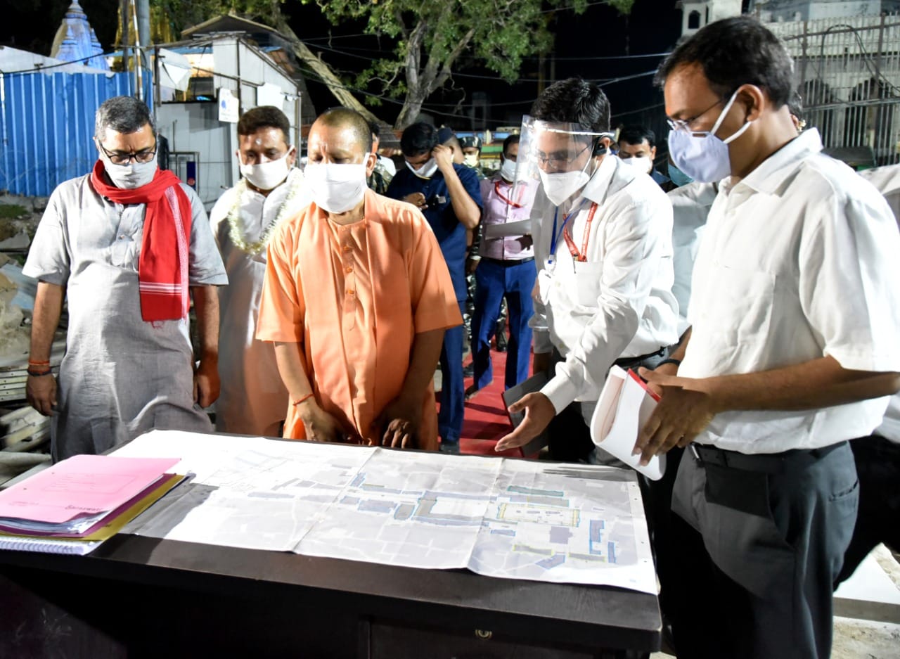 CM Yogi inspected the construction works of Shri Kashi Vishwanath Dham