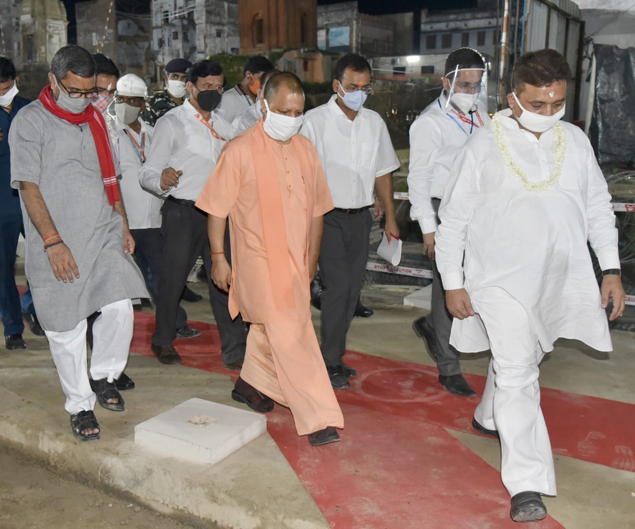 CM Yogi inspected the construction works of Shri Kashi Vishwanath Dham