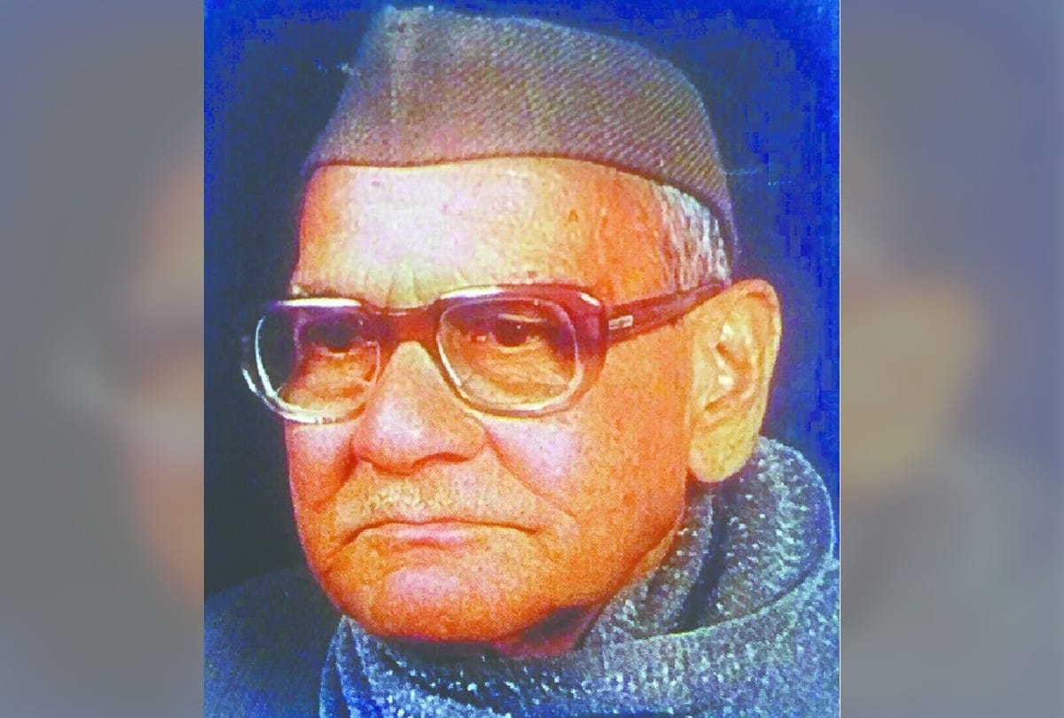 five hundred children poems written in Hindi under Dwarka Prasad Maheshwari presided in agra