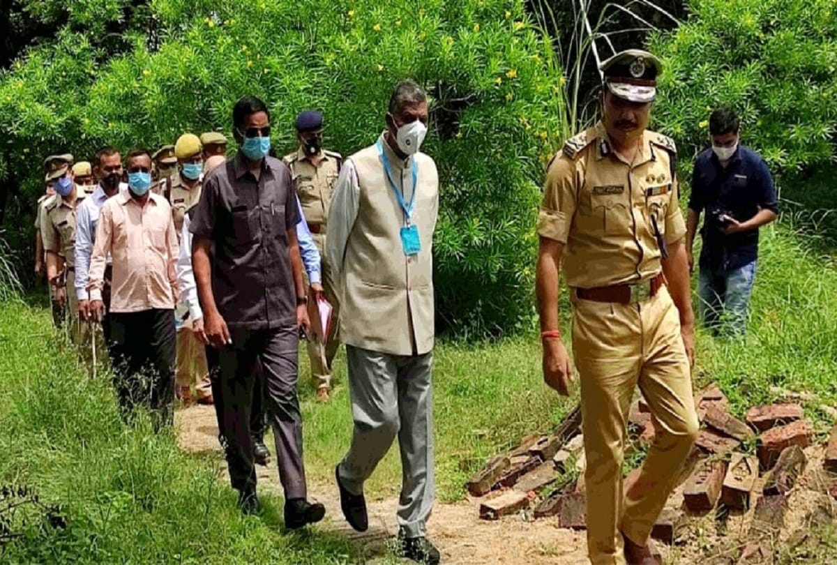 judicial commission team asked questions on Vikas Dubey encounter flew the senses of police officers