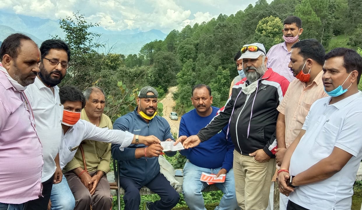 Olympic association gave 50 thousand rupees to Divyang cricketer