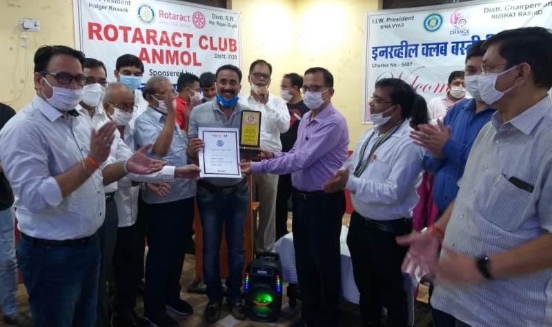 gaurav honoured by rotary club