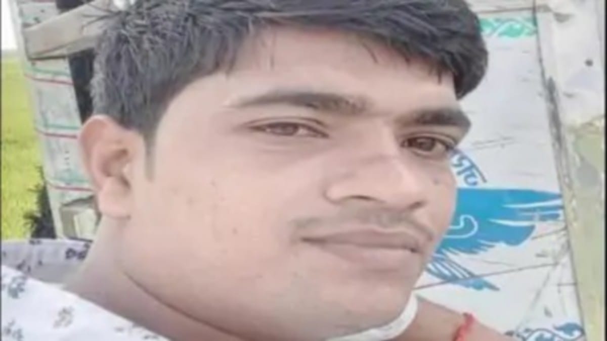 Driver escaping from truck due to escape from RTO, death of another vehicle in varanasi