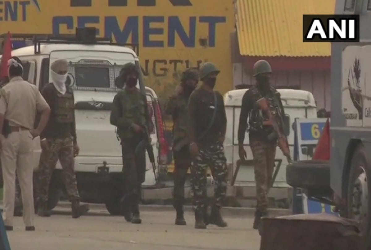 firing on a crfp naka party by terrorists in Pantha Chowk in srinagar