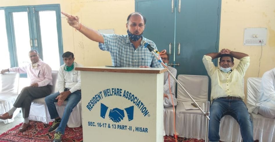 sector residents warning govt that change chief administrato of HSVP otherwise they will protest in election