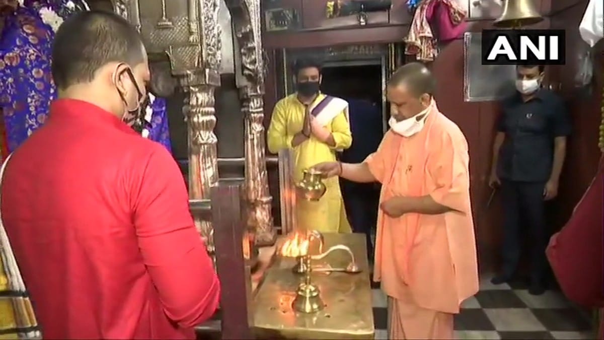 Big talk of CM Yogi Adityanath visit to Kashi, second visit of Chief Minister in Corona era varanasi