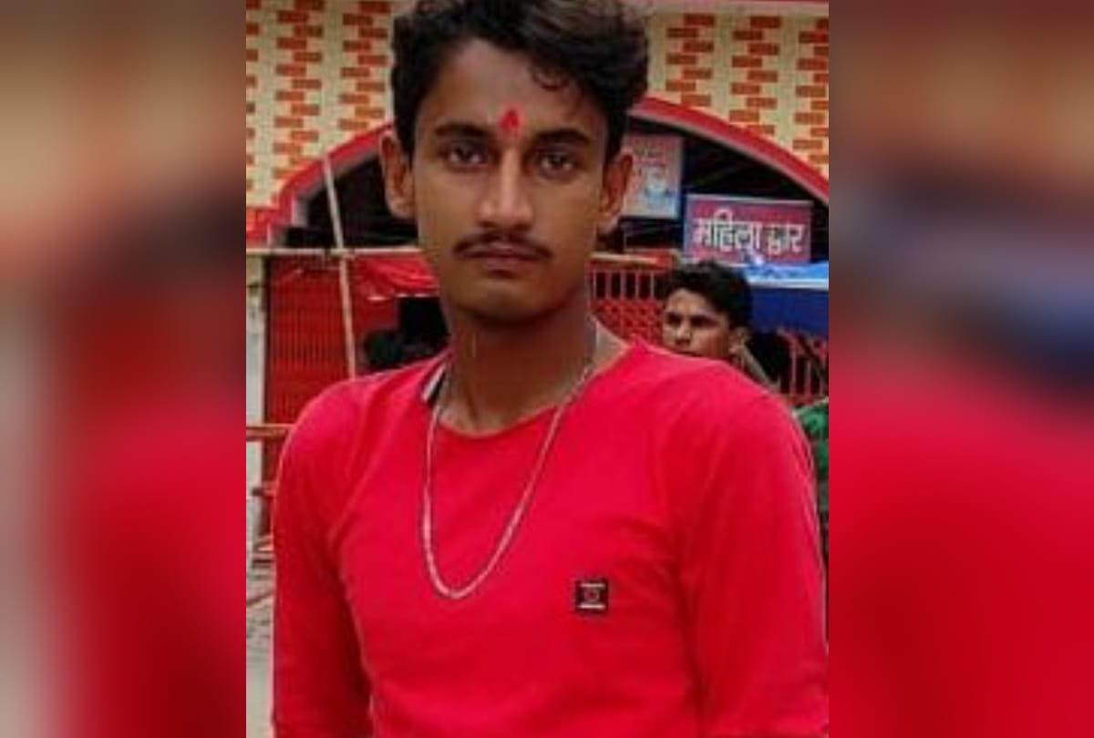 Student dead body found on hanging in gorakhpur