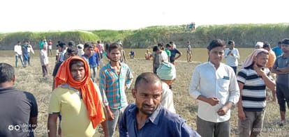 Three teenager boy drowned in river taking selfies while bathing in the river, three including cousins drowned in jaunpur search operation continued 