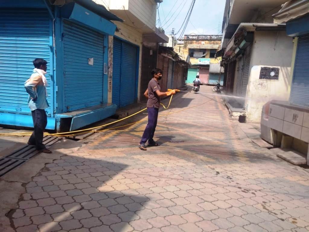 Strict action on violators of lockdown, shops closed