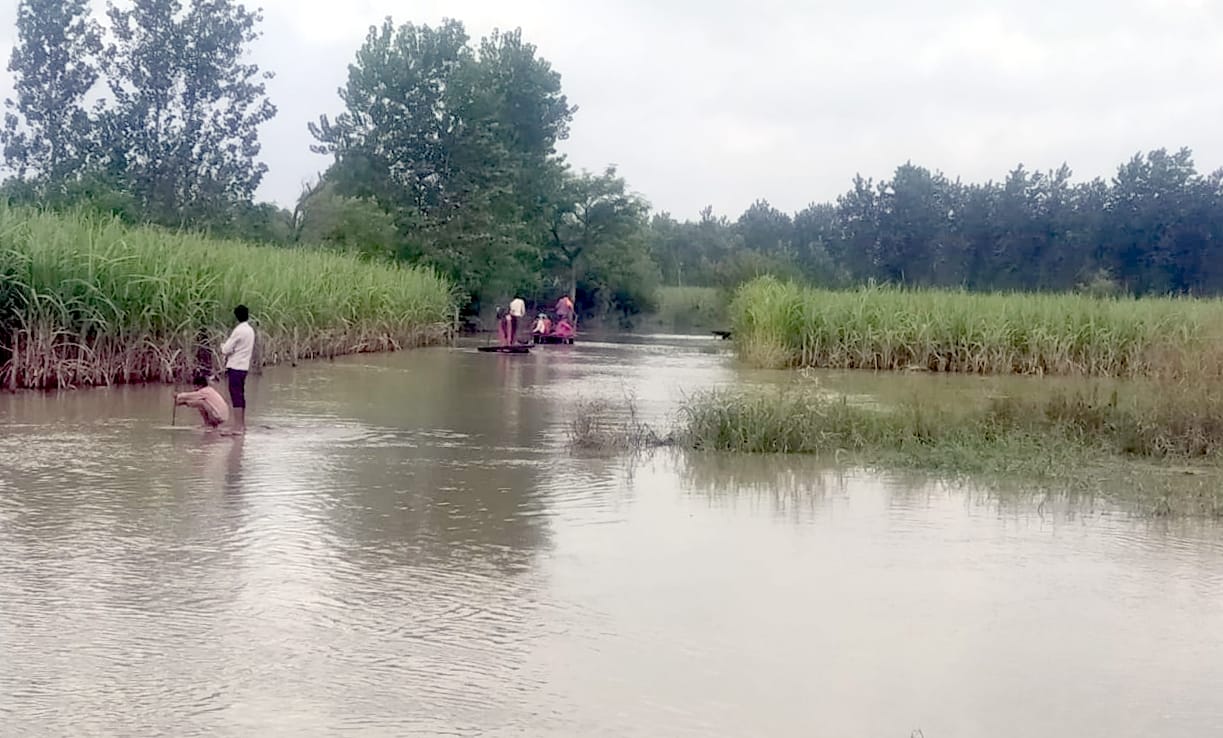 Ganges water filled in fields, farmers worried