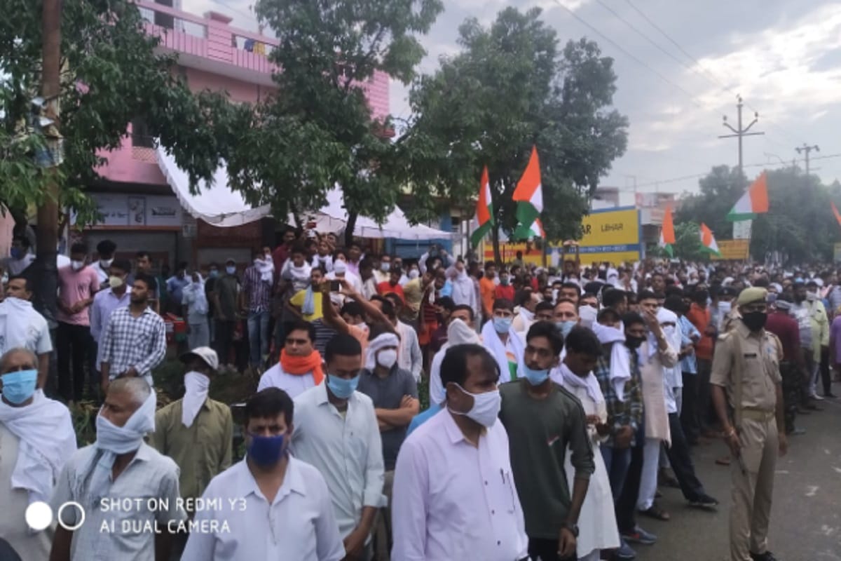 Pulwama Encounter: Martyred Prashant Sharma was cremated in Muzaffarnagar of Uttar Pradesh