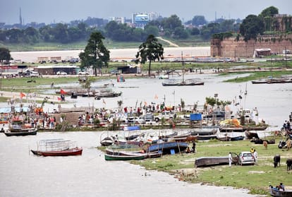 Ganges started steady in Yamuna, people of coastal area breathed relief in Prayagraj