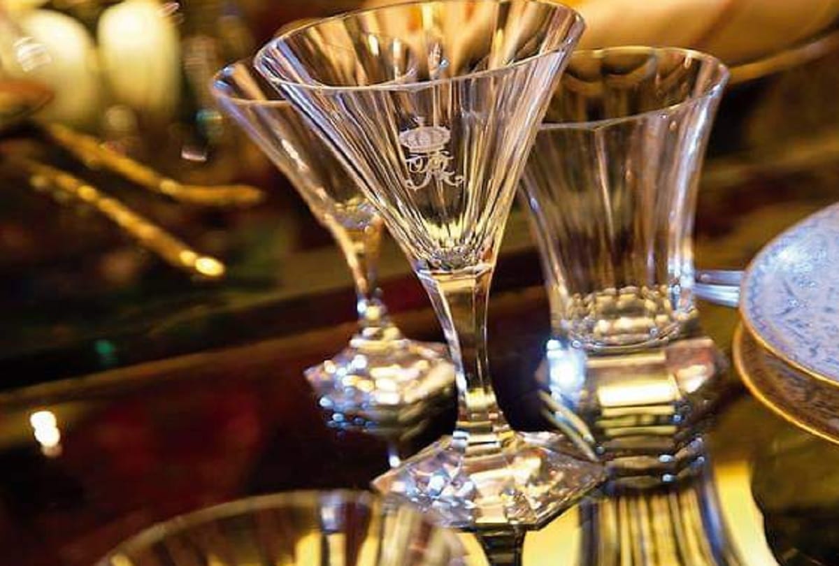 story of rampur nawabs decorative items on dining table estimated to cost approx 60 lakh rupees