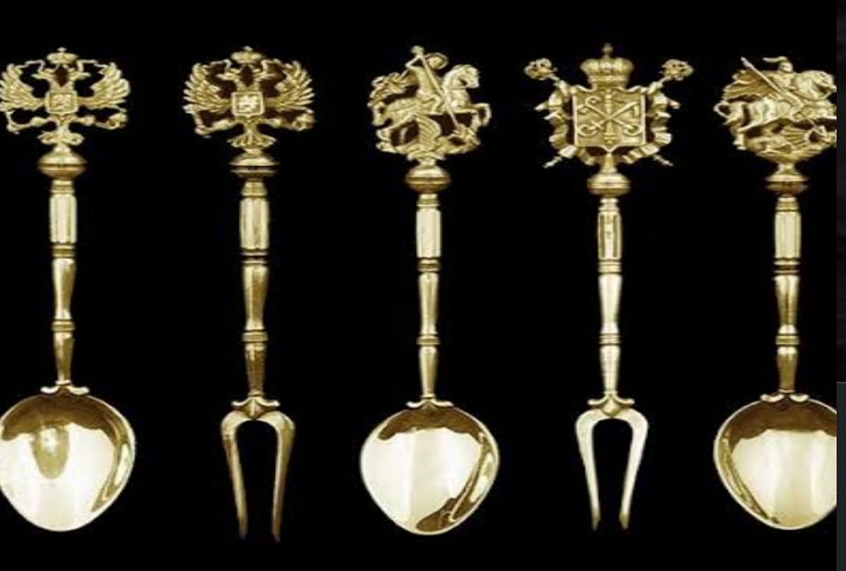 story of rampur nawabs decorative items on dining table estimated to cost approx 60 lakh rupees