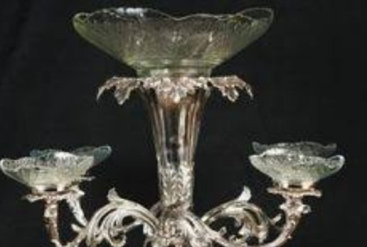 story of rampur nawabs decorative items on dining table estimated to cost approx 60 lakh rupees