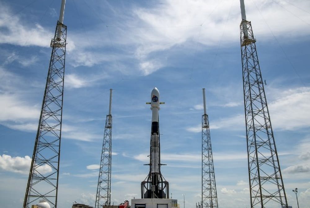 Space X postpones today launch of the Starlink project due to inclement weather 