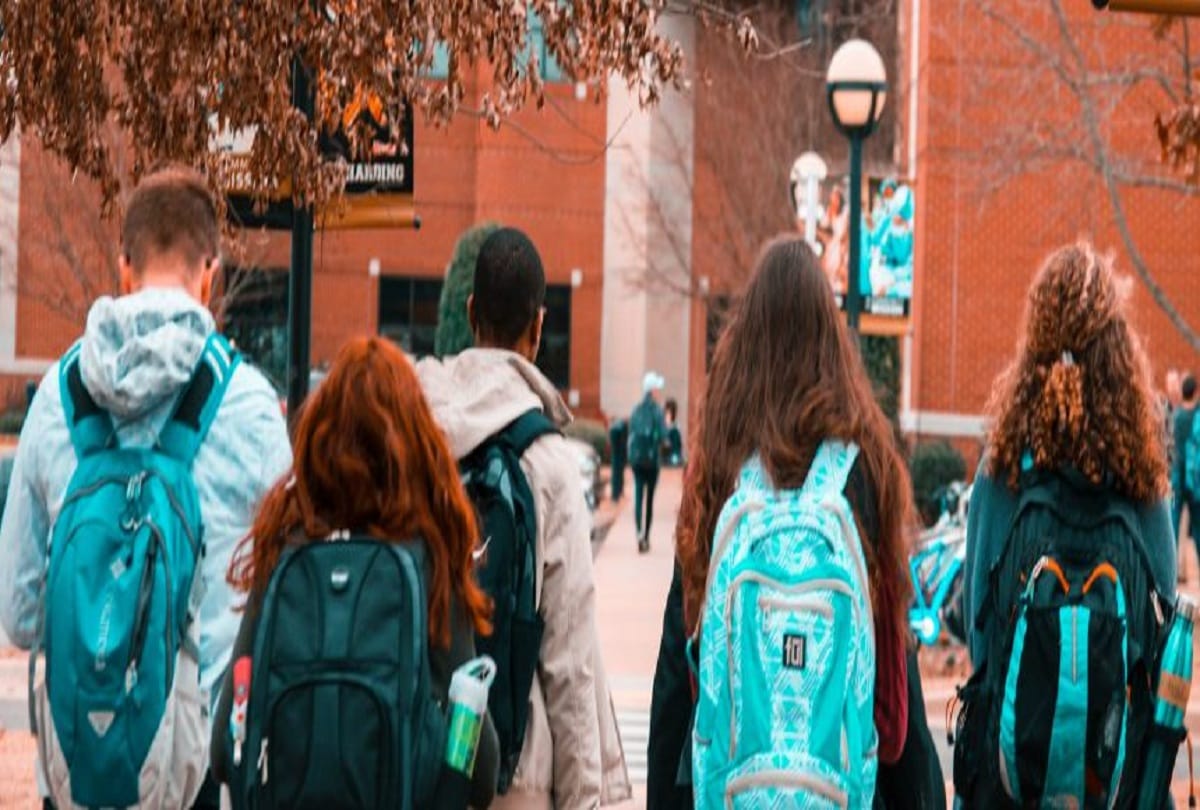 Report says 48 percent of US foreign students are Chinese and Indians