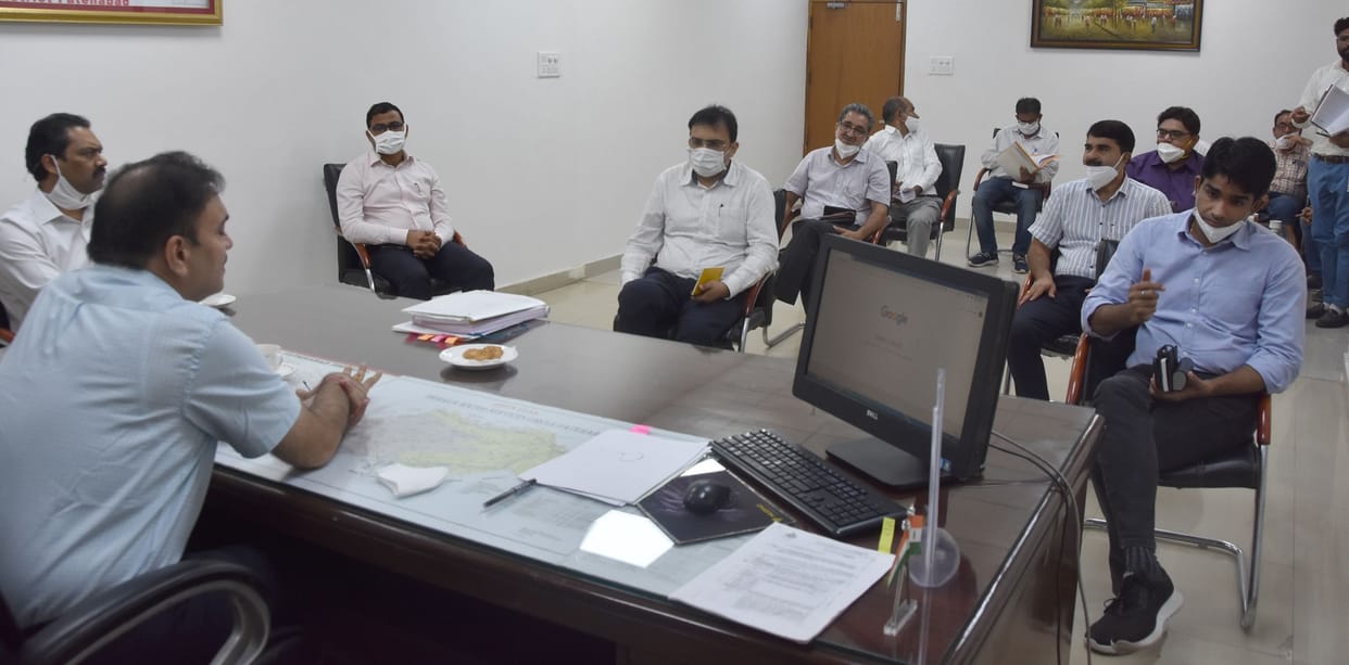 Meeting on beautification of Chilli lake