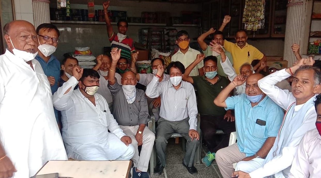 businessmen, meeting, shops close