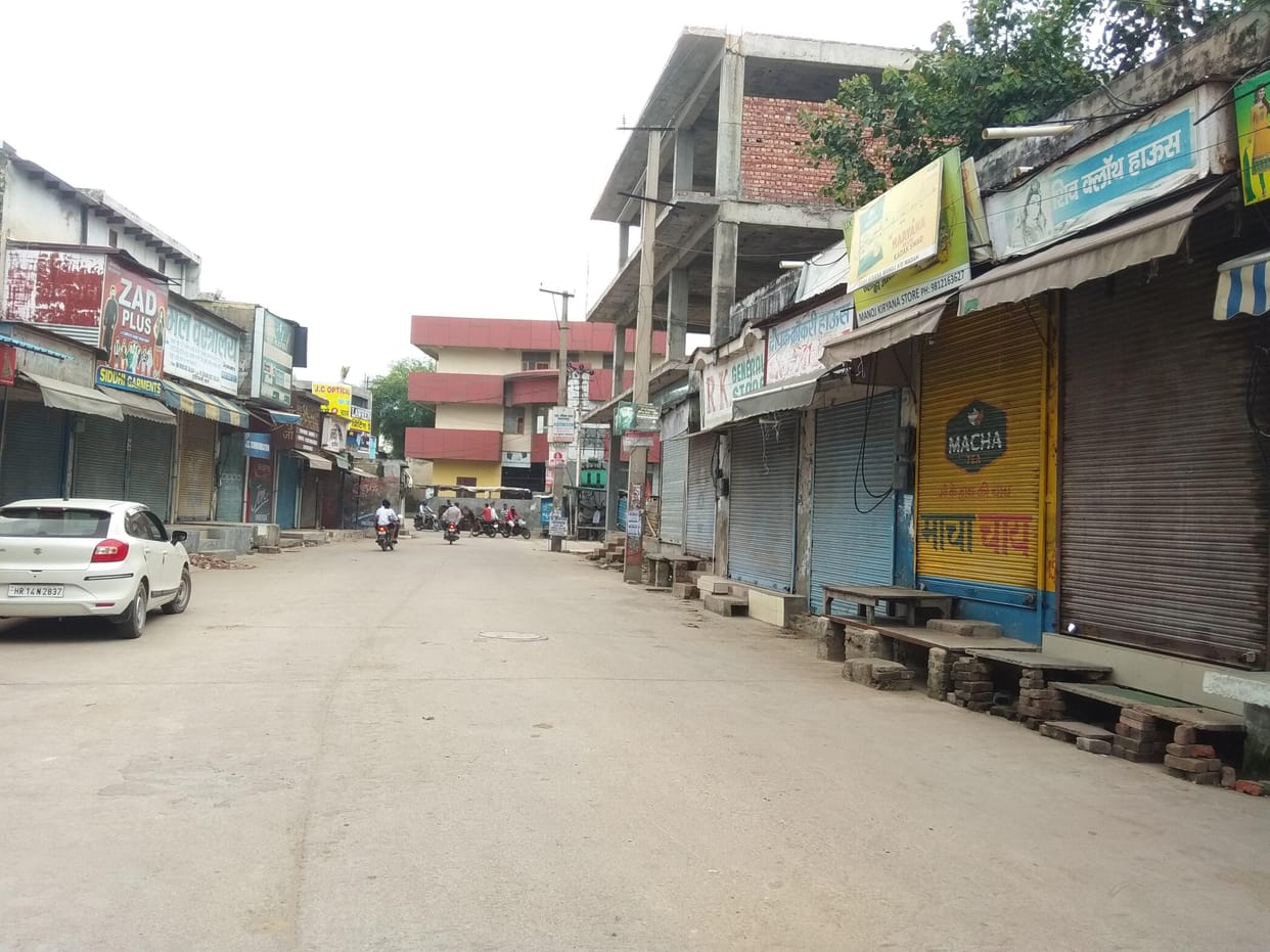 The market remained closed despite opening orders on Sunday.