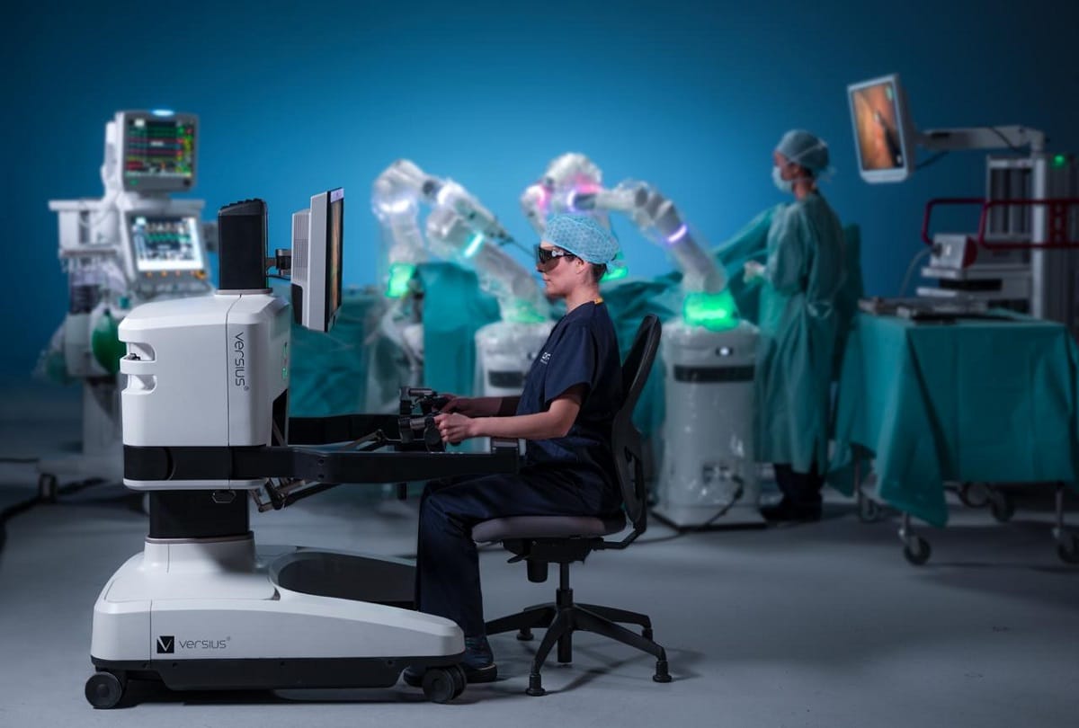 Delhi : Now the robot is healing the pain of the patients