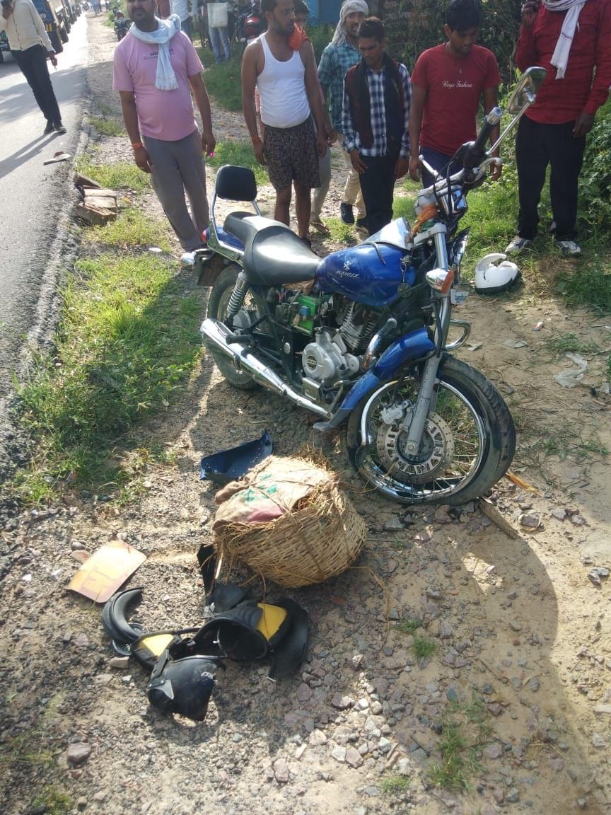 Uncle-nephew riding bike dies due to container collision